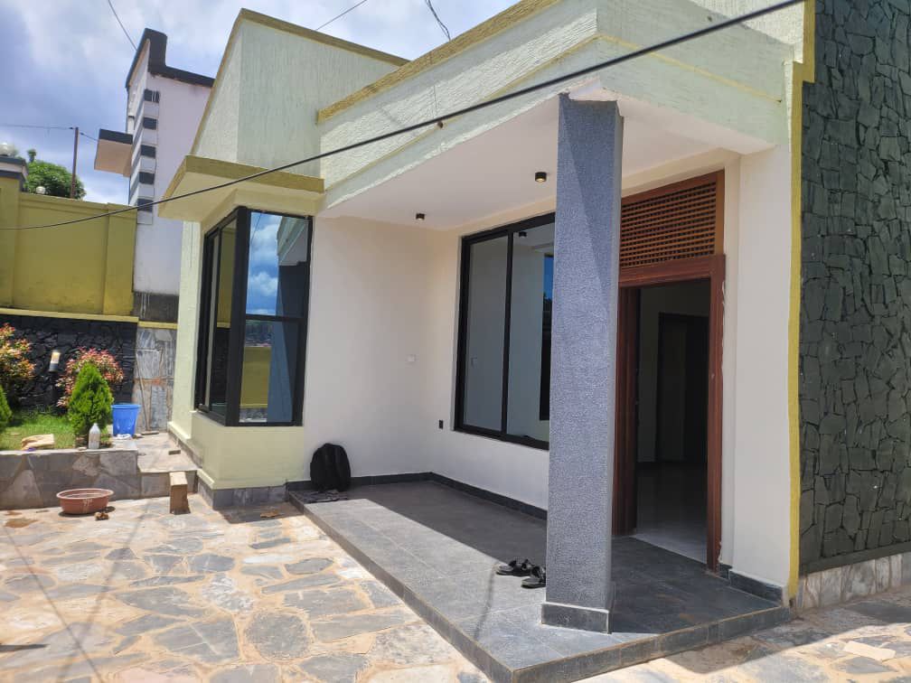 3 Bedroom House in Kagarama Muyange